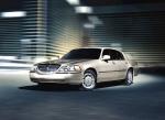 Lincoln Town Car 2003 года